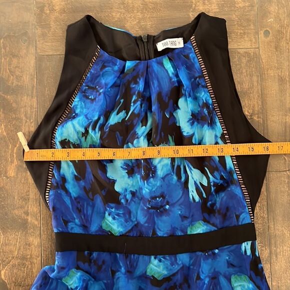 Too tang maxi floral blue floral sleeveless dress Sz- Medium - Picture 8 of 11